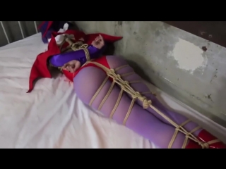 cosplay lilith bondage