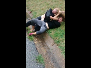 white girls fighting